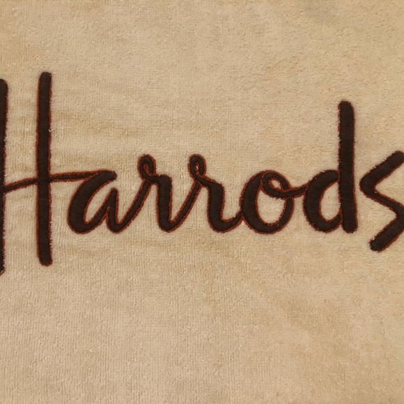 Oversized Jumbo Harrod’s of London Bath Sheet - Picture 2 of 7